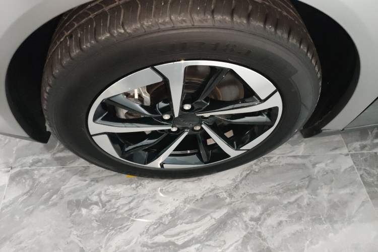 Used AION Y 2023 Younger Star Edition
