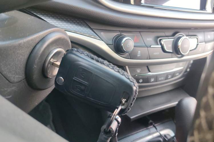 Used Buick Excelle GX 2019 18T Automatic Connected Elite Model China VI Standard Interior 1