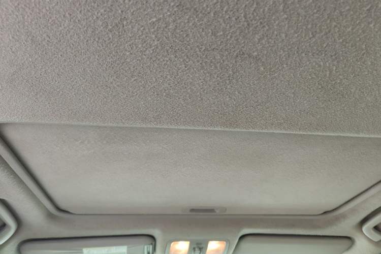 Used Toyota RAV4 2011 2.0L Automatic Luxury Edition
