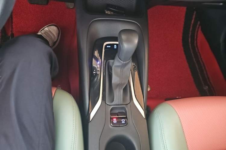 Used Toyota Levin 2019 185T CVT Luxury Edition China VI Standard