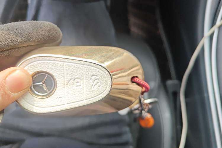 Used Mercedes-Benz C-Class 2024 C 260 L Sport Edition Vehicle Key