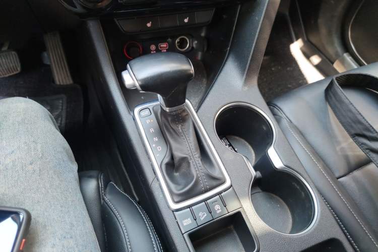 Used Kia KX5 2016 2.0L Automatic 2WD GLS
