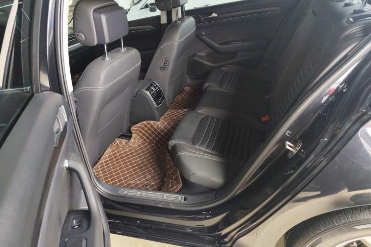 Used Volkswagen Magotan 2020 330TSI DSG Leading Model
