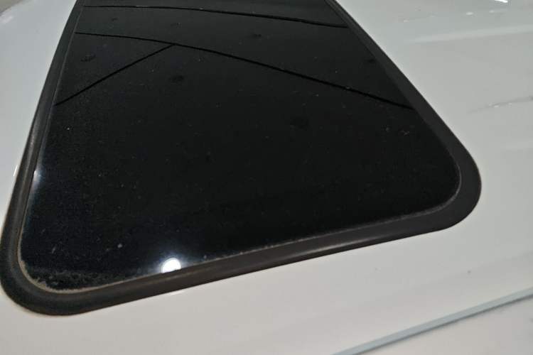 Used CHANGAN CS35 2016 1.6L Automatic Luxury Model China V Standard Roof