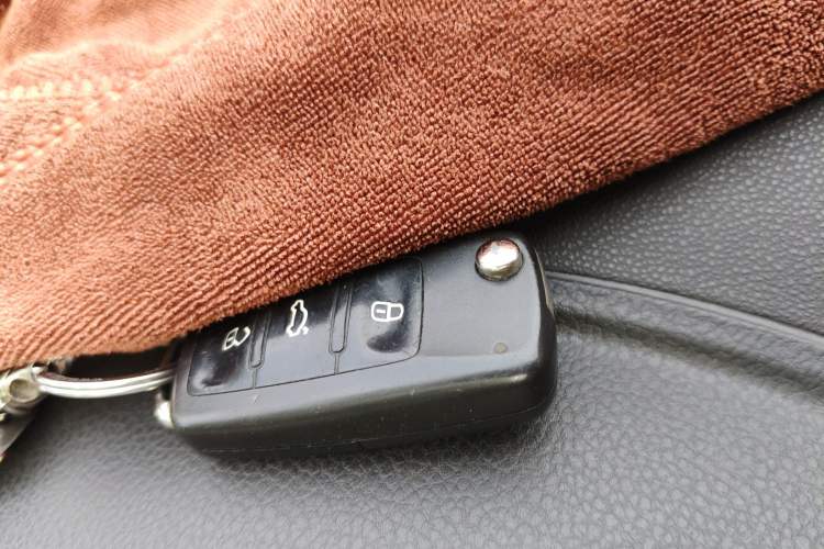 Used Volkswagen Tiguan 2016 300TSI Automatic Two-Wheel Drive Luxury Edition Vehicle Key