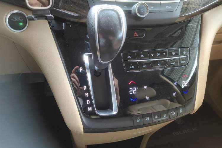 Used Buick GL8 2017 ES 28T Luxury Model China V Standard