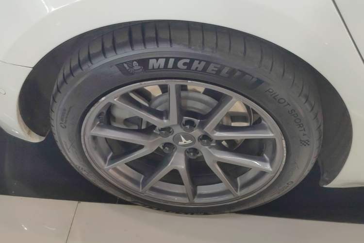 Used Tesla Model 3 2021 Standard Range Rear-Drive Upgraded Version
