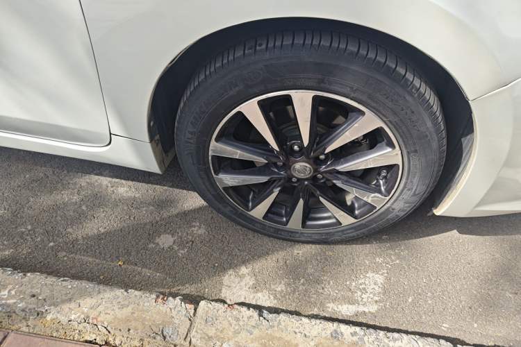 Used Nissan Teana 2016 2.5L XL-UpperNAVI Tech Prestige Edition Right Front Wheel Hub