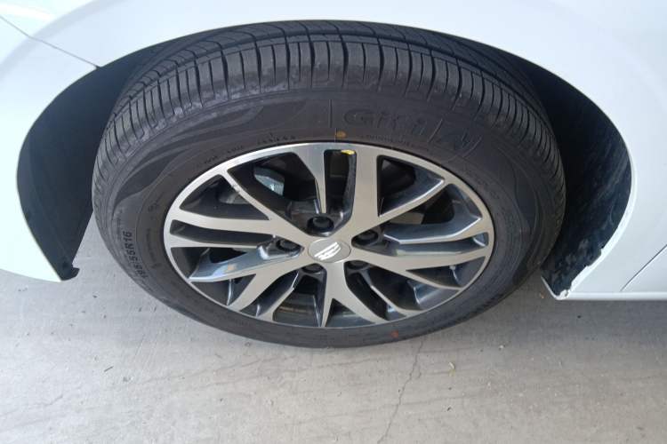 Used Geely Auto Emgrand 2025 4th Generation 1.5L CVT Starry Edition
