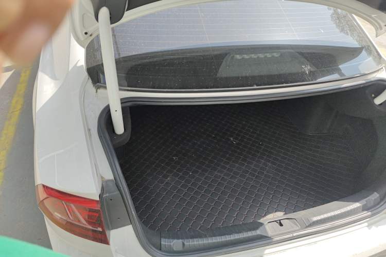 Used Volkswagen Lamando 2019 280TSI DSG Luxury Edition China V Standard Trunk