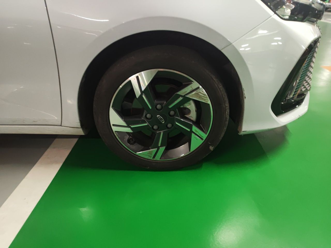 Geely Auto Emgrand L HiP 2022 1.5TD-DHT Pro 100KM Super Swift — снимка 8