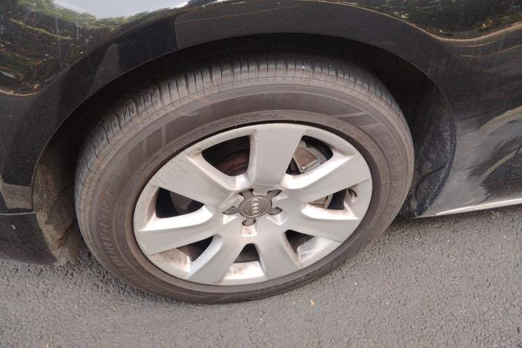 Used Audi A8 2013 A8L 30 FSI Comfort Model
