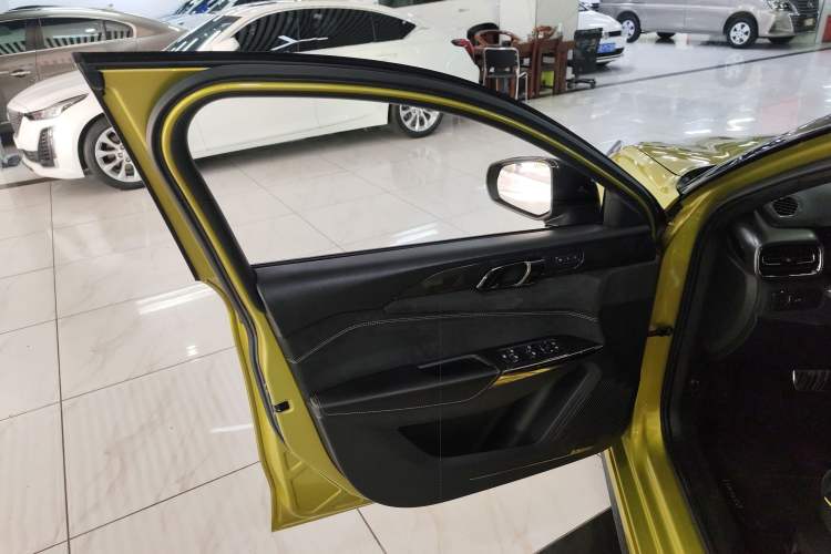 Used Lynk & Co 03 2019 03+ 2.0TD Automatic Wind-Chasing Edition