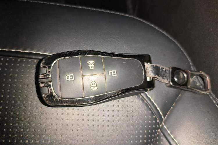 Used BAIC Off-Road BJ40 2021 2.0D Automatic Four-Wheel Drive Blade Hero Edition Adventurer Type Vehicle Key