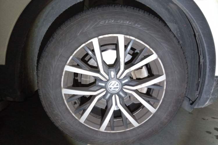 Used Volkswagen Tiguan L 2017 330TSI Automatic Two-Wheel Drive Comfort Edition
