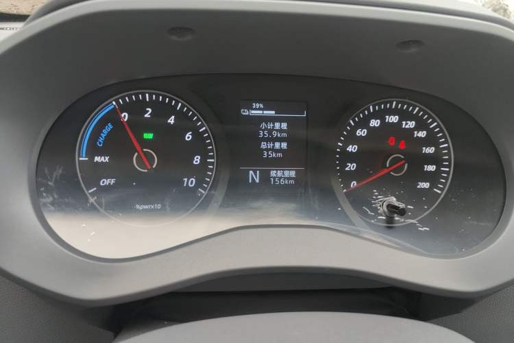 Used Wuling Yangguang 2025 Model 400km Bus Edition—Comfort Edition
