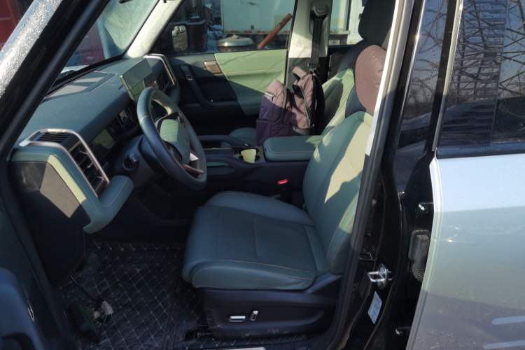 Used iCAR 03 2024 401km Two-Wheel Drive Standard Advanced Version Left Front Seat