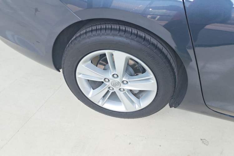 Used Buick Regal 2019 20T Elite Version China VI Standard Right Rear Wheel Hub