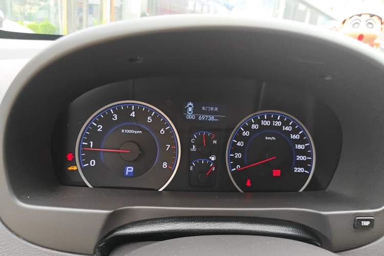 Used Hyundai Celesta 2011 1.6L Automatic Luxury Version Odometer Close Up