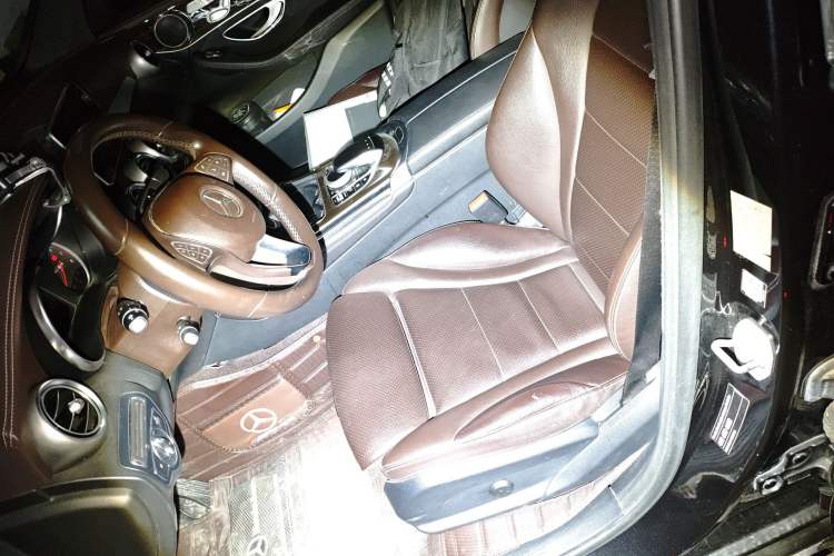 Used Mercedes-Benz GLC 2018 GLC 260 4MATIC Dynamic Edition Left Front Seat