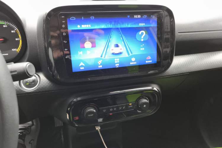 Used Roewe Clever 2021 302 km New Four-Seater Super-Efficient Version