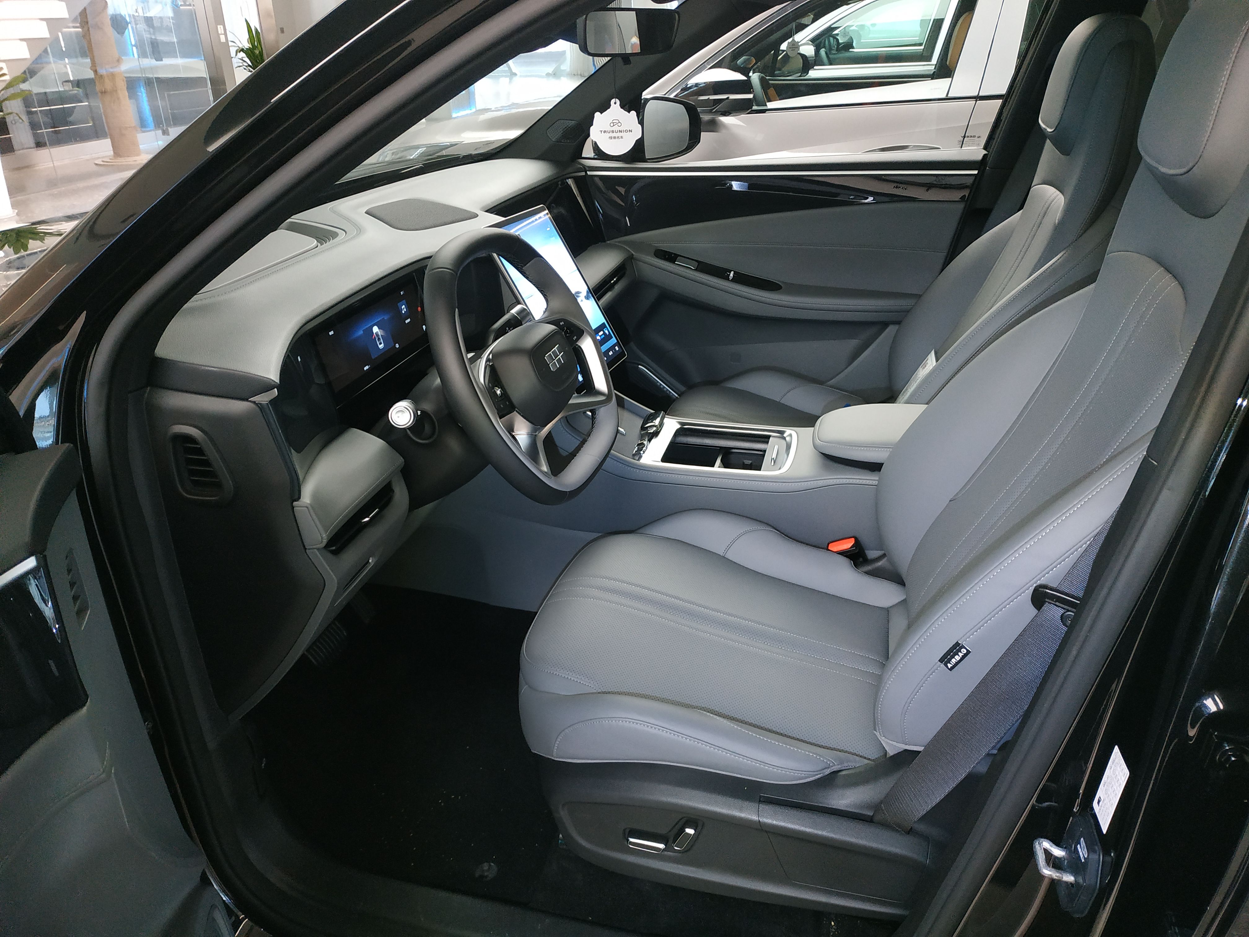 Geely Galaxy L7 2025 EM-i 115km Long-Range Version — снимка 17