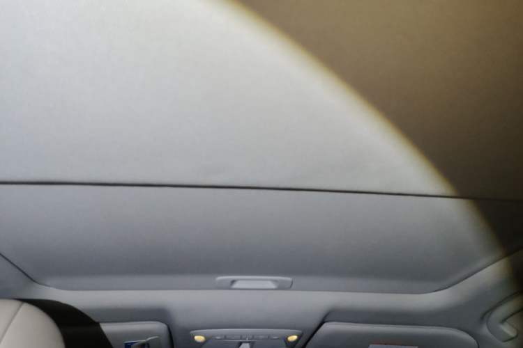 Used Nissan Teana 2013 2.0L XL Comfort Edition Headliner