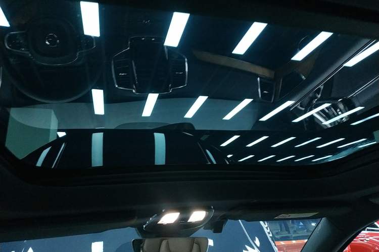 Used Volvo XC90 2023 B5 SmartDrive Luxury Edition 5 Seats Headliner