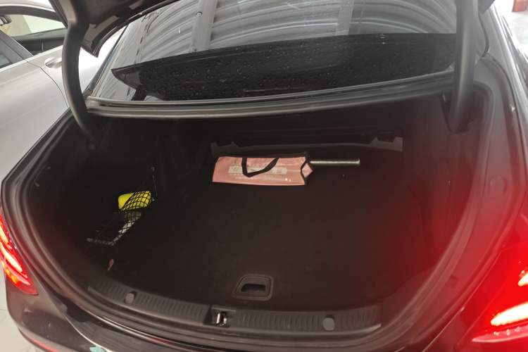 Used Mercedes-Benz E-Class 2020 Restyled E 300 L Sporty and Stylish Edition
