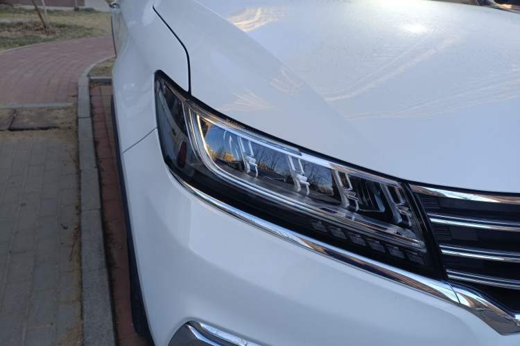 Used Roewe RX5 2019 20T Two-Wheel Drive Automatic 4G Connected Platinum Edition