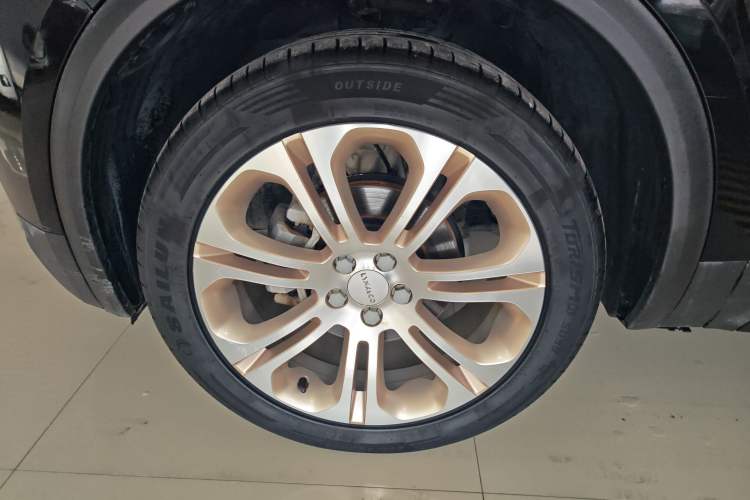 Used Lynk & Co 01 2017 2.0T Two-Wheel Drive Pro Edition Left Front Wheel Hub