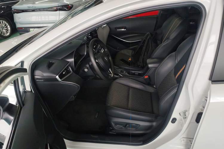 Used Toyota Levin 2023 Smart Electric Hybrid Dual-Engine 1.8L Sport Edition Driver Seat