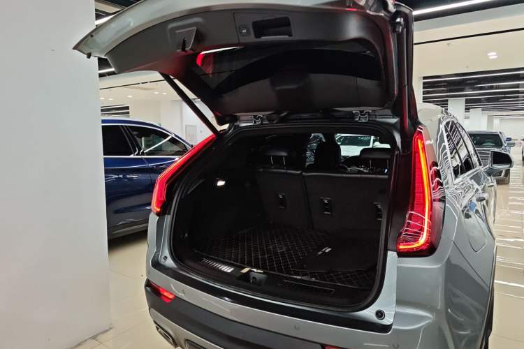 Used Cadillac XT4 2023 28T Two-Wheel Drive Prestige Version