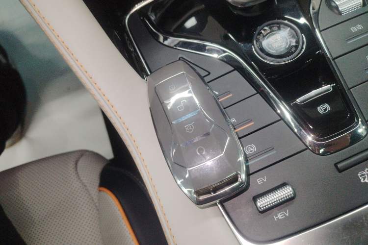 Used BYD Song PLUS New Energy 2021 DM-i 51KM Prestige Model Vehicle Key