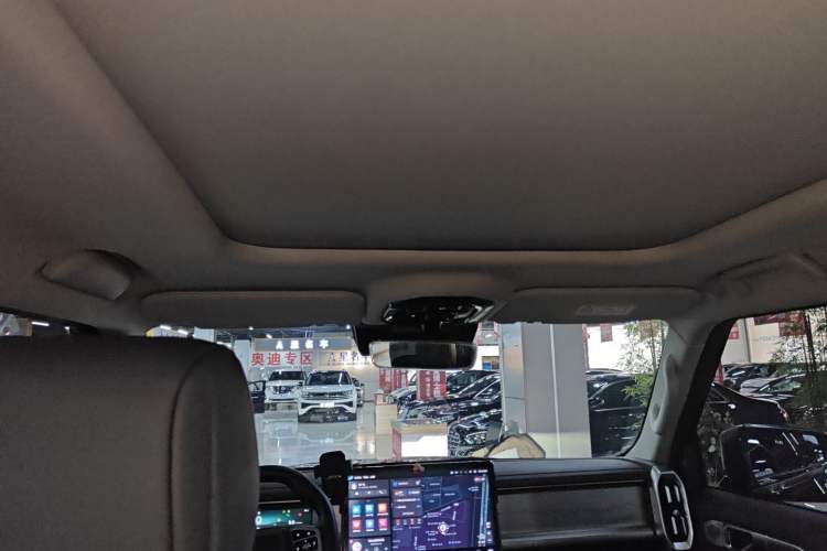 Used JETOUR Traveler 2023 2.0T Four-Wheel Drive Conqueror
