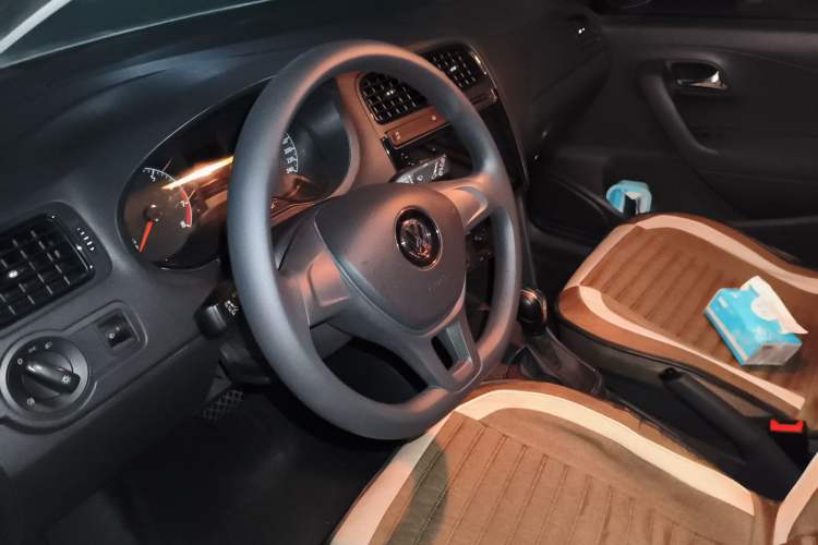 Used Volkswagen Polo 2018 1.5L Automatic Advanced Driving Model Steering Wheel