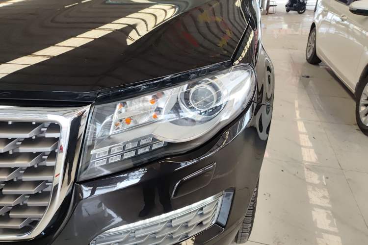 Used Haval H8 2017 2.0T Gasoline Four-Wheel Drive Luxury Model