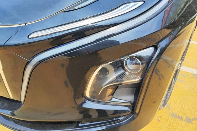 Used Hongqi E-QM5 2021 Charging T3 Version 4 Seats