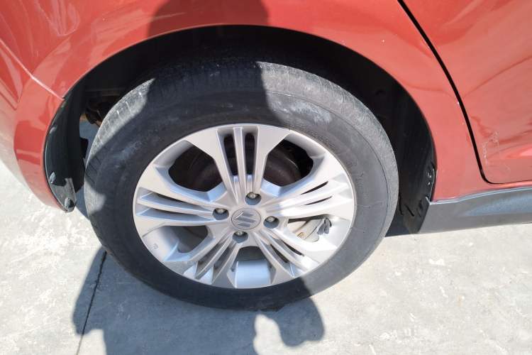 Used Suzuki Swift 2013 1.5L Manual Standard Edition Right Rear Wheel Hub