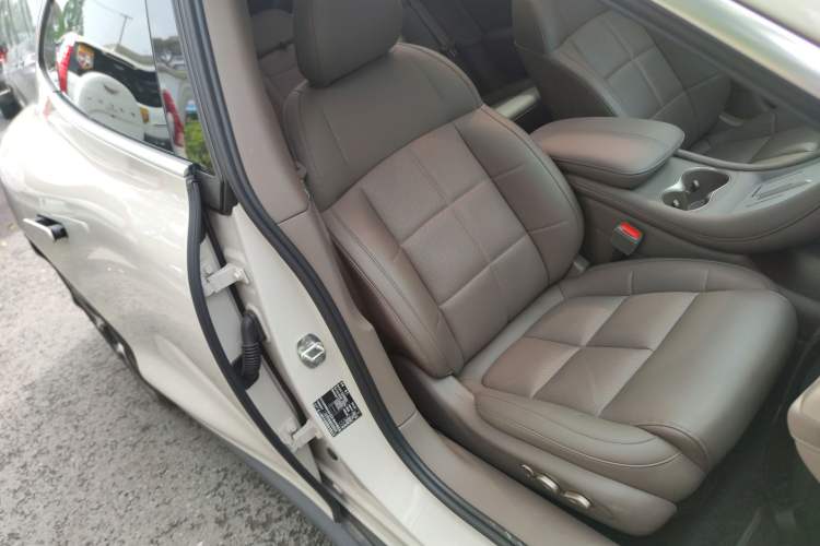 Used IM L6 2025 Ultra Model Right Front Seat