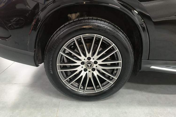 Used Mercedes-Benz GLC 2024 Refreshed GLC 300 L 4MATIC Dynamic Version 5 Seats
