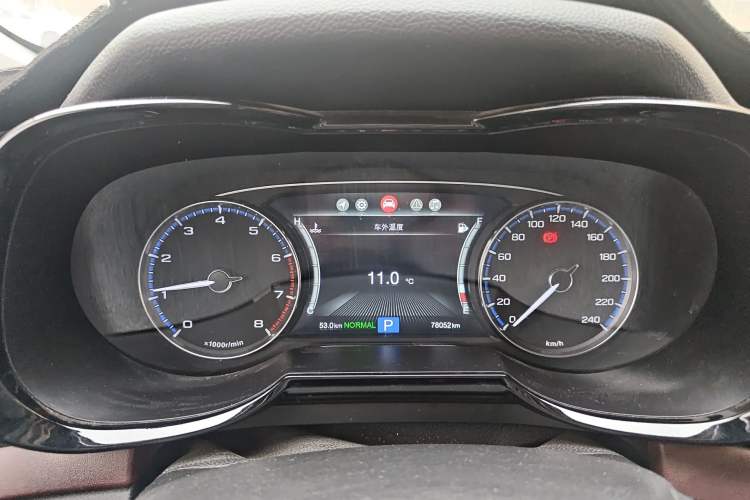 Used GAC Trumpchi GS8 2017 320T Two-Wheel Drive Luxury Smart Connectivity Version (7 Seats)