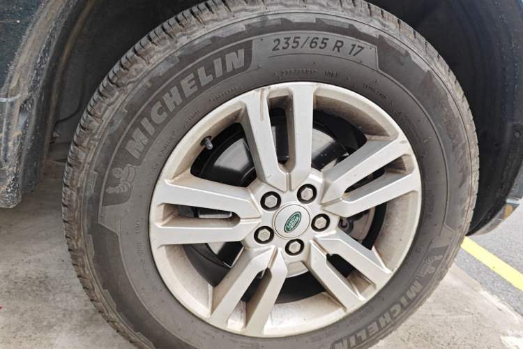 Used Land Rover Freelander 2 2013 2.0T Si4 SE Gasoline Edition Right Front Wheel Hub