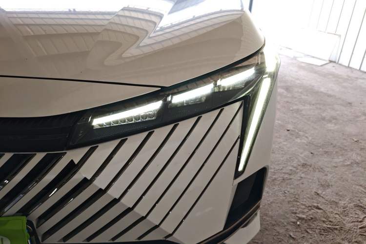 Used GAC Trumpchi EMKOO 2022 1.5T Supernova Pro Edition Left Front Headlight