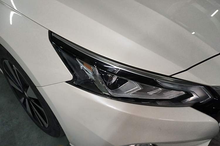 Used Nissan Teana 2021 2.0L XL Comfort Edition Right Front Headlight