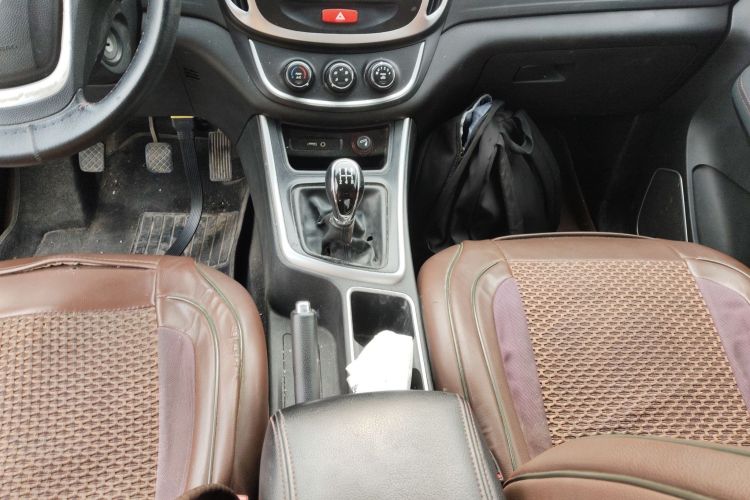 Used Baojun 560 2016 1.8L Manual Value Edition