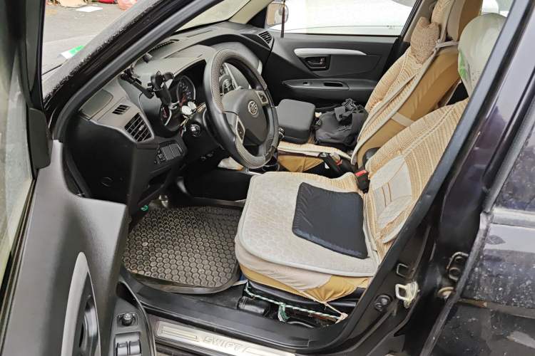 Used FAW Xiali N7 2013 1.3L Manual Luxury Model Driver Seat