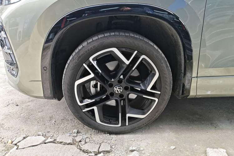 Used Volkswagen Tayron 2025 Tiguan L 380TSI 4Motion Luxury