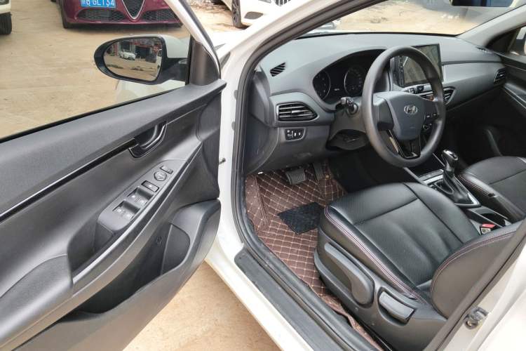 Used Hyundai Celesta 2018 1.6L Automatic GL Enjoyment Version China V Standard