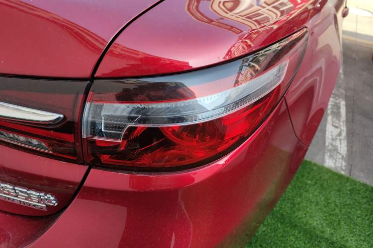 Used Mazda Atenza 2020 2.0L Blue Sky Luxury Edition
